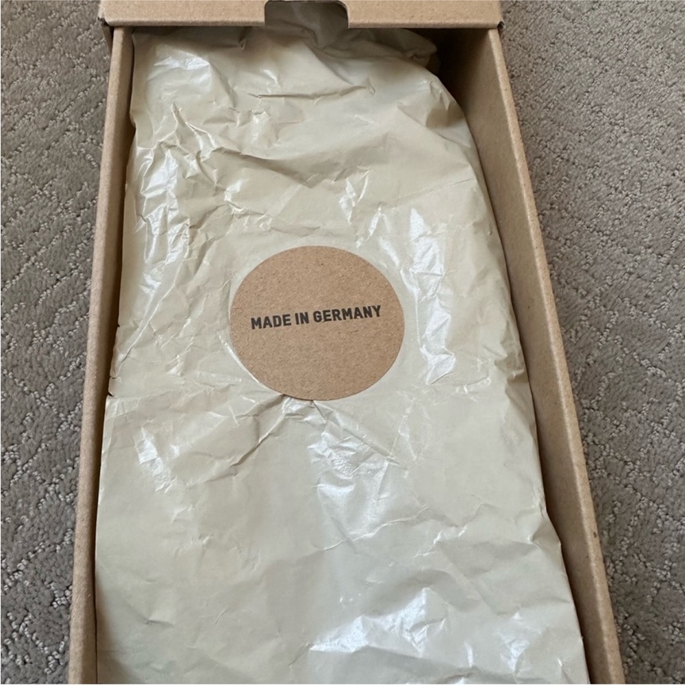 Yeezy 450 - Picture 8 of 9